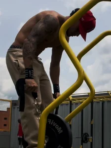 TOMAS_CONORPublic Bild