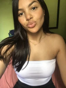 MeganHillss: Public ( 4 фото)