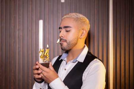 ItsMeEros 24 🎂 รูป  3