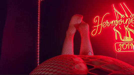 PrettyHornyforyou Public Pic