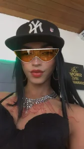 MeghanQueen__ kullanıcısının know me albümü -  fotoğraf