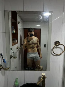 Benjii_Carter1 BIG MUSCLES Pic 2