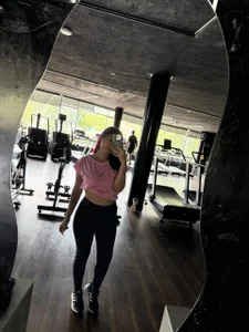 Photos at the gym 💖 de MAYASMITH__  Imagens