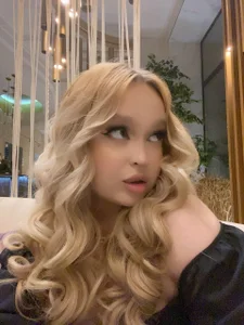 WetMeowwのLive Photo 🎥の 7枚の写真