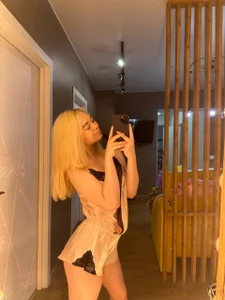 Anna_Delon pajama party 🎉 Foto 7