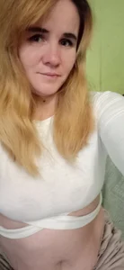 SannyMILF: May Day ( 3 фото)