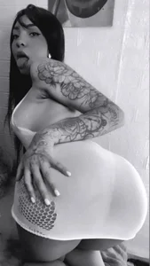 Tatiana_oficiall Dulce por fuera. peligrosa por dentro 😈🍑 Pic 2