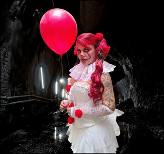 KAROL_MILF Hallowen Pic 5