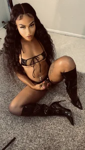 yiauana Public Hình 4