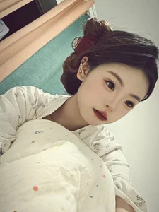 ABCDJJ6's XXX Nude Photo 1