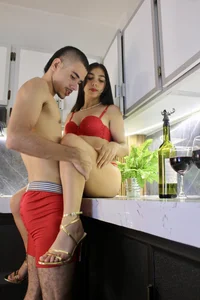 Valentines get horny 🔥🔥 od cristal_antoni  3 snímek