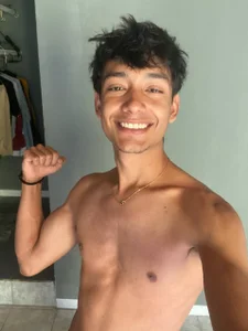 Public od BrownBoyLover01  snímek