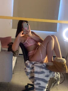 Ferrari_Pinkk Public Kuva 7