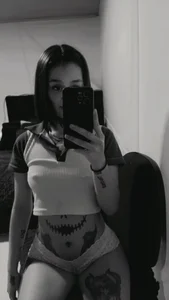 Public od SharonSalazar  2 snímek