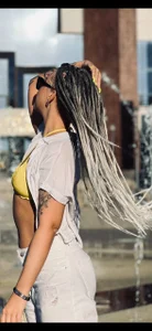 Zdjęcia tykioty_Miley walking: 