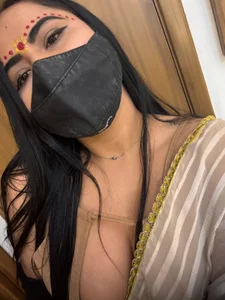 dayadubey_ red o black Hình 2