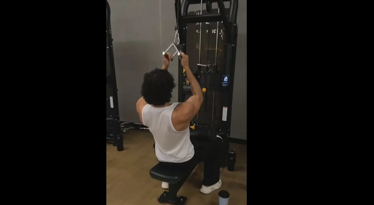JayTaylorr 热门图片 2509