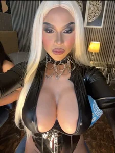 JoannasBigCock Hard Miss here Kuva