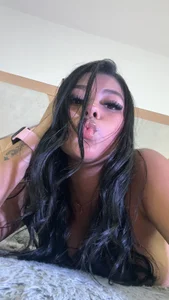 LUNATAYLORSのMy beautiful face❤️の 3枚の写真