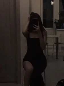 BritanyCrownerAria Bild 2