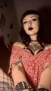 Public od embercore  5 snímek