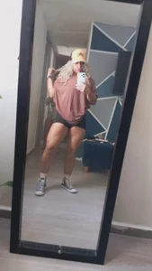 Luana_curly Public slika 2