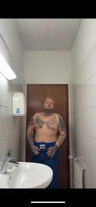 Horny_Musked_Couple Public Billede 2