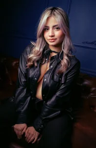 Ella_LenoxPublic Bild