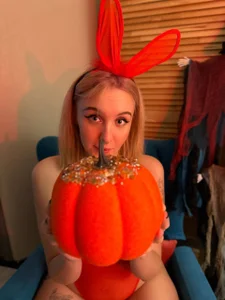 LianaFord In anticipation of Halloween Poză