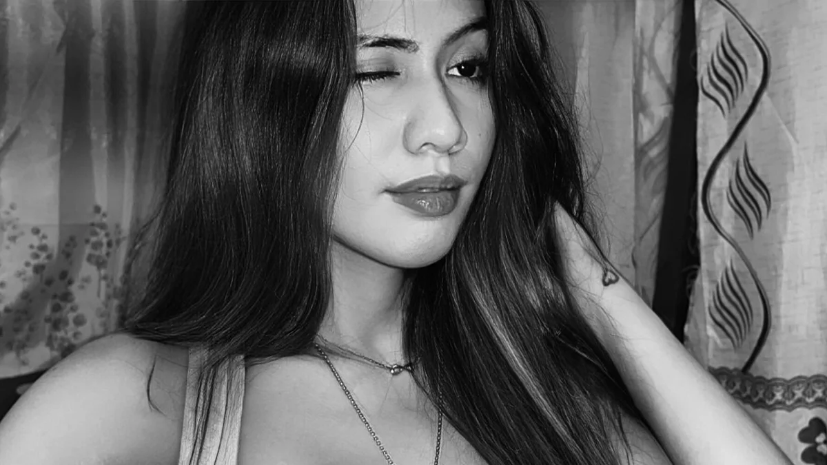 صور MadySmith الرائجة  3123