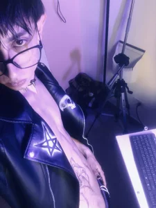 caos_moodのCome and meet me 💀の 3枚の写真