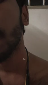 Public de AverageUncut Foto