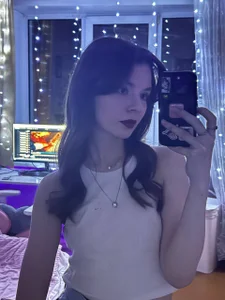 LavondaDeleston Public Pic