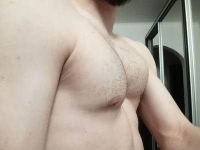 KaelNox My athletic body  3টি ছবি