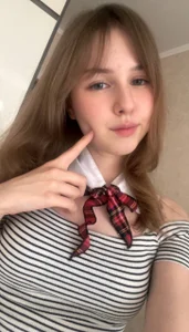 SunnySikarskie a cheerful college girl Pic 5