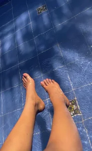 Tina_Rouse2のChocolate flavor feetの枚の写真