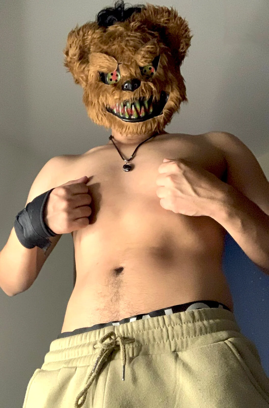 ภาพที่กำลังนิยมของ Adonibaskerville4  7672