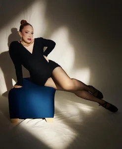 YOUR MISS 🖤 od sahra_taylor_  3 snímek