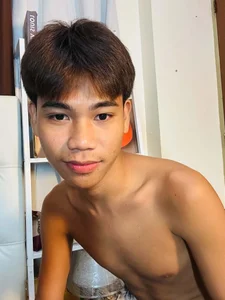 bigcockrollycutemorenoPublic Bild 4