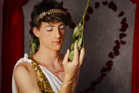 Diamond_Piarce DIAMOND EROS: GOD OF DESIRE🏛️💘 | VALENTINE'S PHOTOSHOOT 💛✨ 사진 2