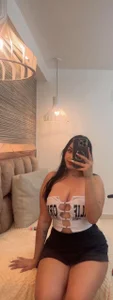 majo_rosee_ Just me being sensual and casual...🖤 Pic