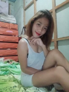 Pretty_christine01 kullanıcısının "me" albümü -  3 fotoğraf