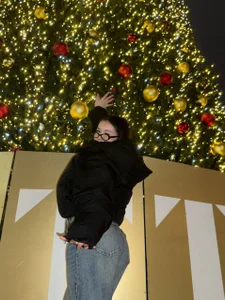 AlberthaEscue Inner Glow Pic 2