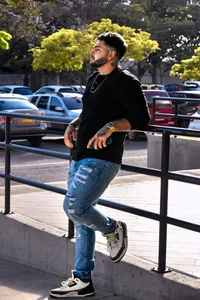 Andrew_Brown seductive for you Pic 5