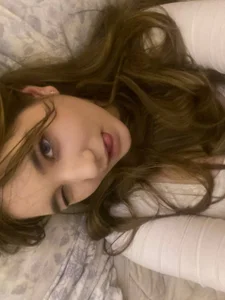 JanineThielman my curves are so amazing 😍 Pic 4