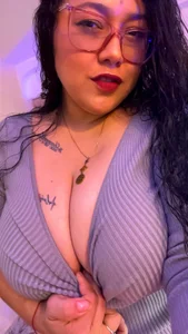 Meikochoe_x A dress, a look, and a great desire to have fun 💜 slika