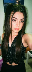 BellaSmithh Public Kuva 4