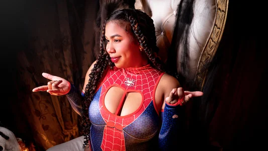 Lizzie_Williams_ Spider Woman 🎃 Pic 4