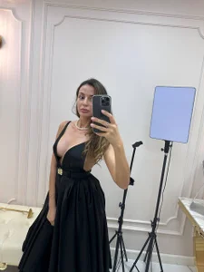 Sexy_Ev3lin Public Gambar