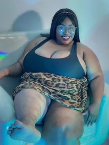 Bloom_B: Sexy Princess 👸🌹 ( 2 фото)